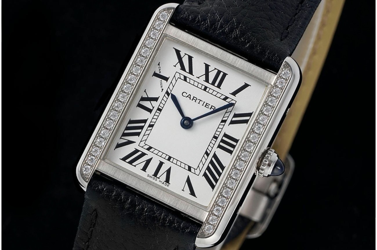 Tank Solo 24.4mm Dia White Dial on Lychee Grain Leather AF Quartz