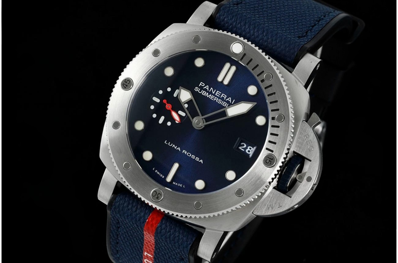 Submersible PAM1391 Luna Rossa 44mm SS/RU Blue Dial VSF P900