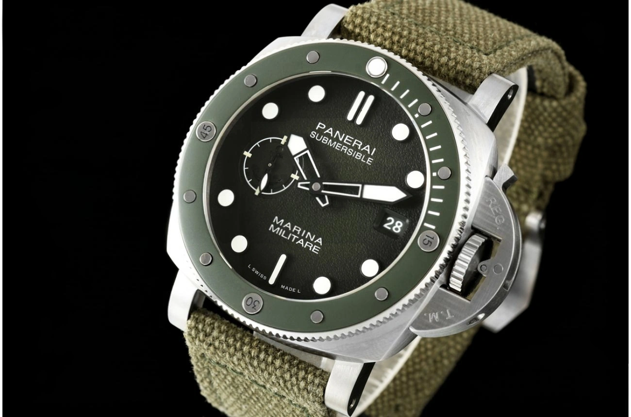 Submersible PAM1697 44mm SS/NY Ombre Green Dial VSF P900